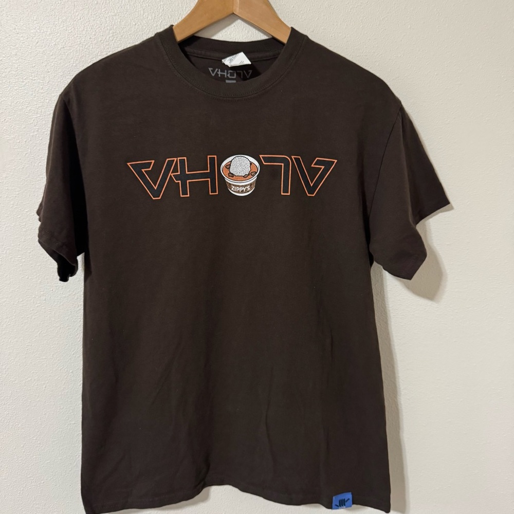 VH07V Aloha X Zippy’s Short Sleeve Graphic Tee Brown Crewneck Chili Rice-Medium